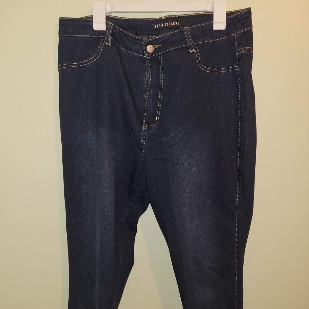 Fashion Nova Jeans Size 2XL